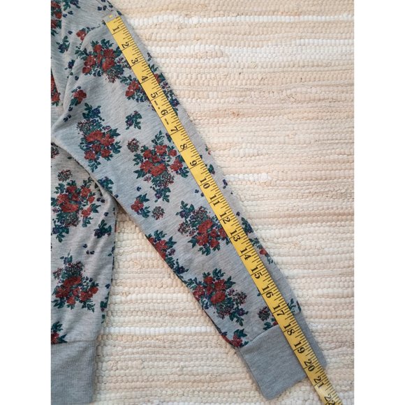 I Heart Ronson Grey Floral Crewneck Sweatshirt in Size M - Picture 7 of 9